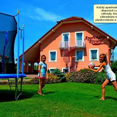 Apartmany Riviera A Chalupa Riviera Liptov, Bešeňová Exteriör bild