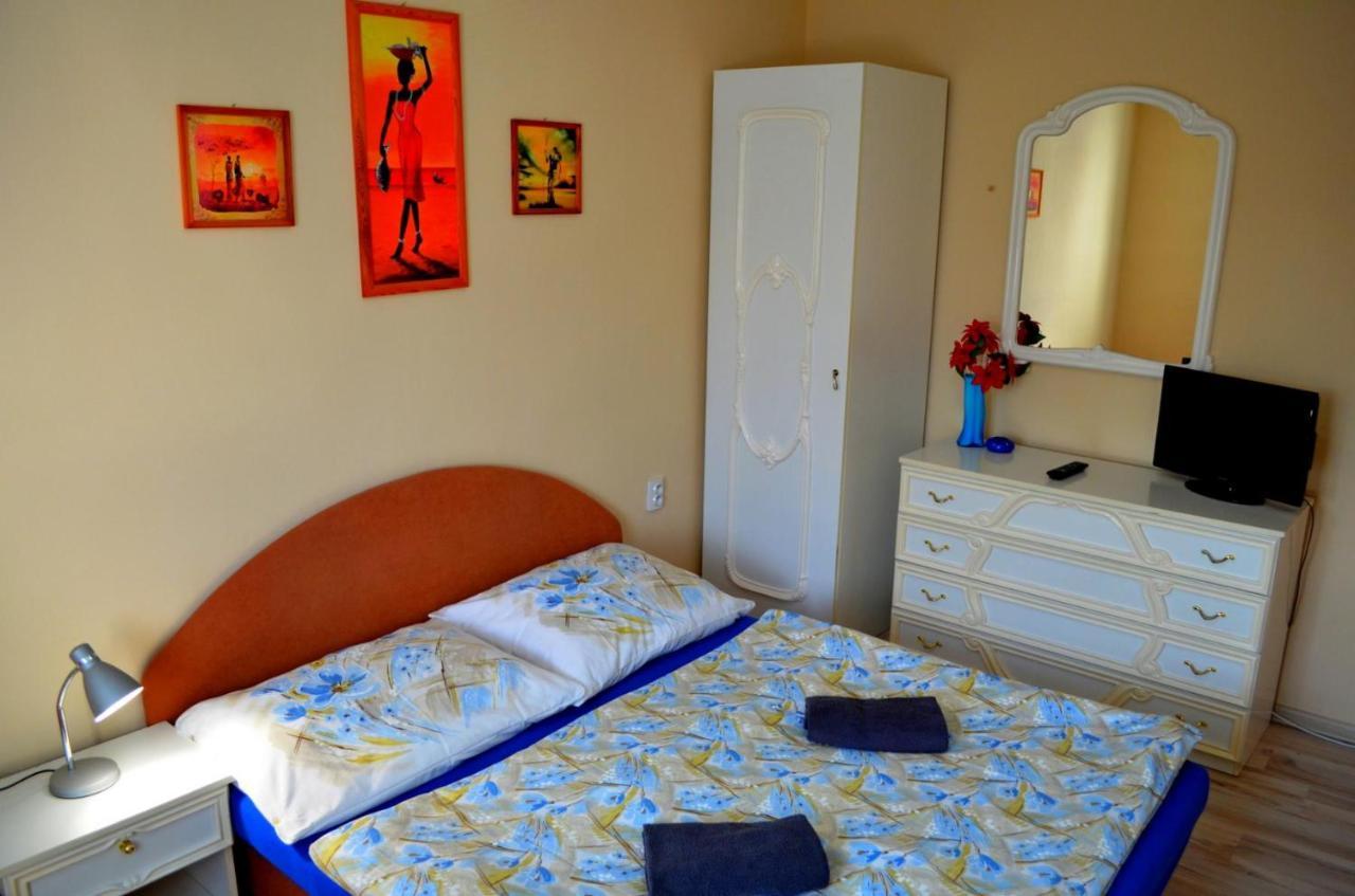 Apartmany Riviera A Chalupa Riviera Liptov, Bešeňová Exteriör bild