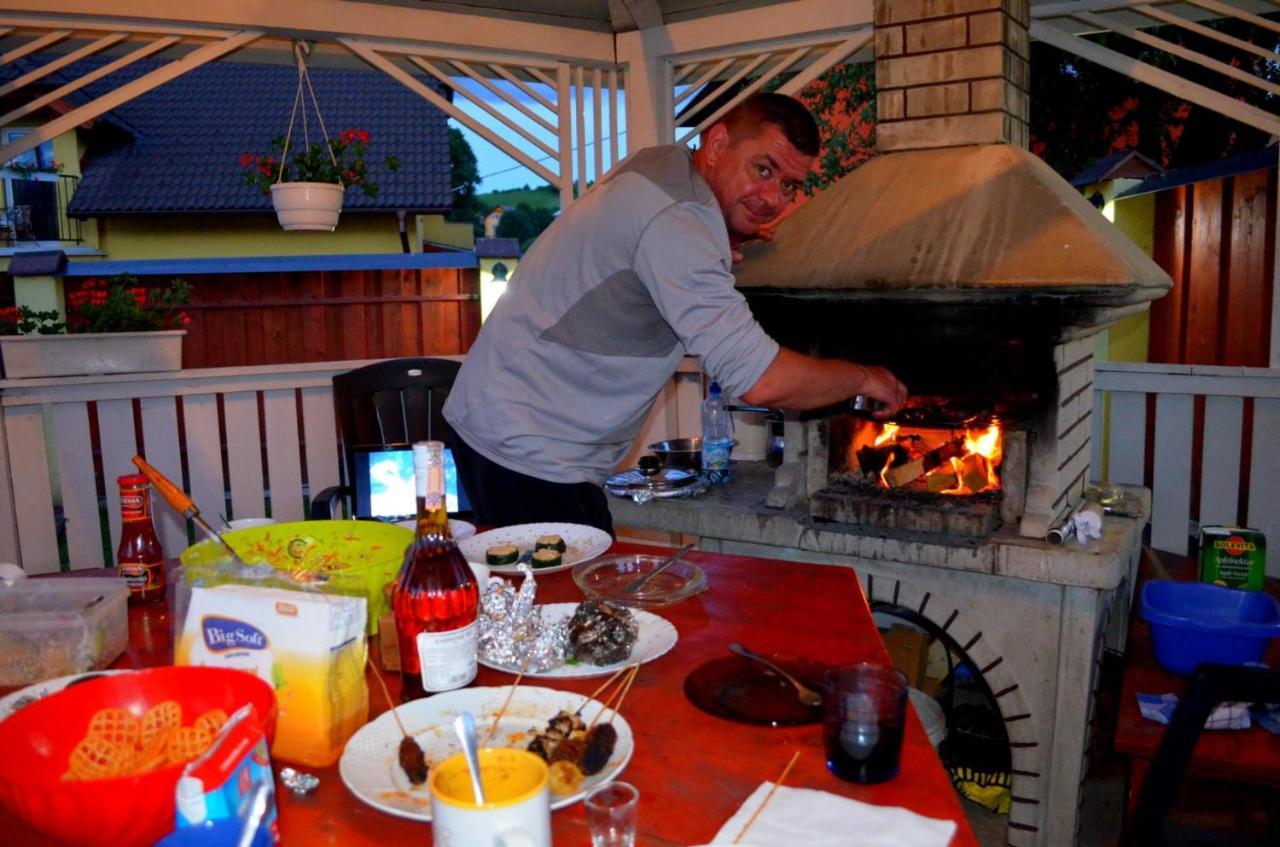 Apartmany Riviera A Chalupa Riviera Liptov, Bešeňová Exteriör bild