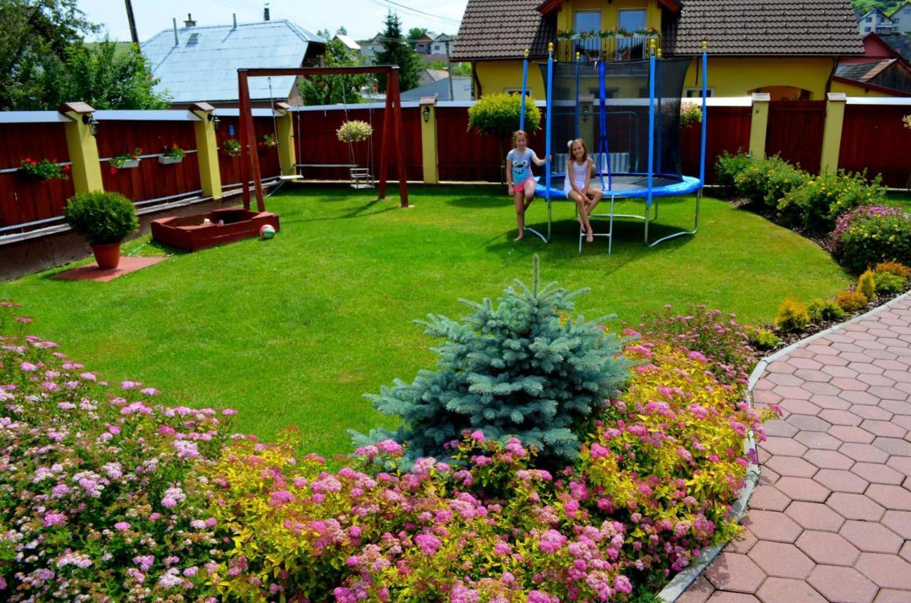 Apartmany Riviera A Chalupa Riviera Liptov, Bešeňová Exteriör bild
