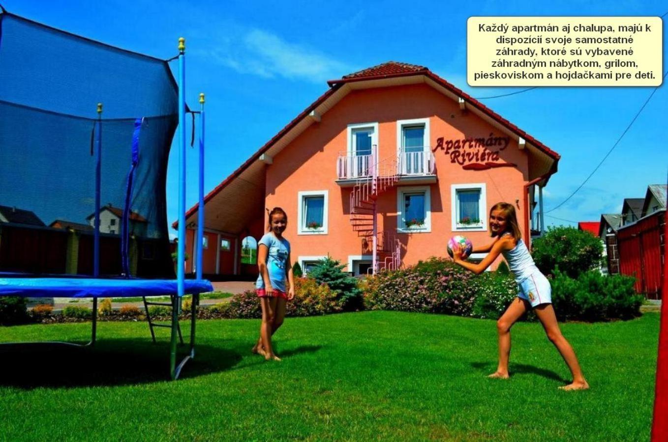 Apartmany Riviera A Chalupa Riviera Liptov, Bešeňová Exteriör bild