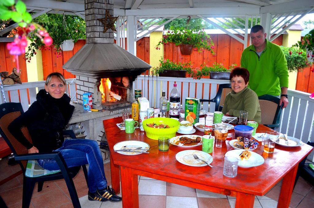Apartmany Riviera A Chalupa Riviera Liptov, Bešeňová Exteriör bild